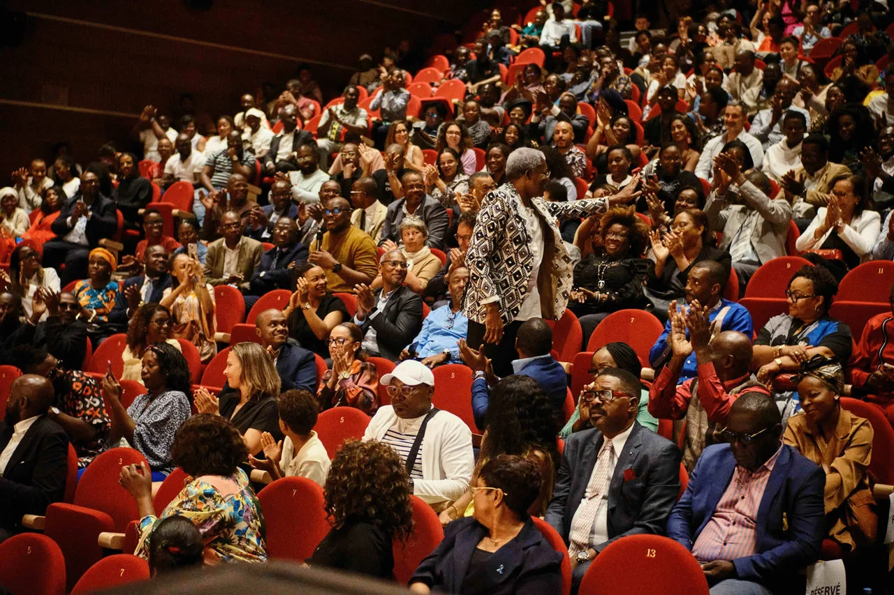 AFROTŌPIA, UNE OEUVRE CINÉMATOGRAPHIQUE GABONAISE, QUI VALORISE LE PATRIMOINE NATUREL ET CULTUREL — photographie 1